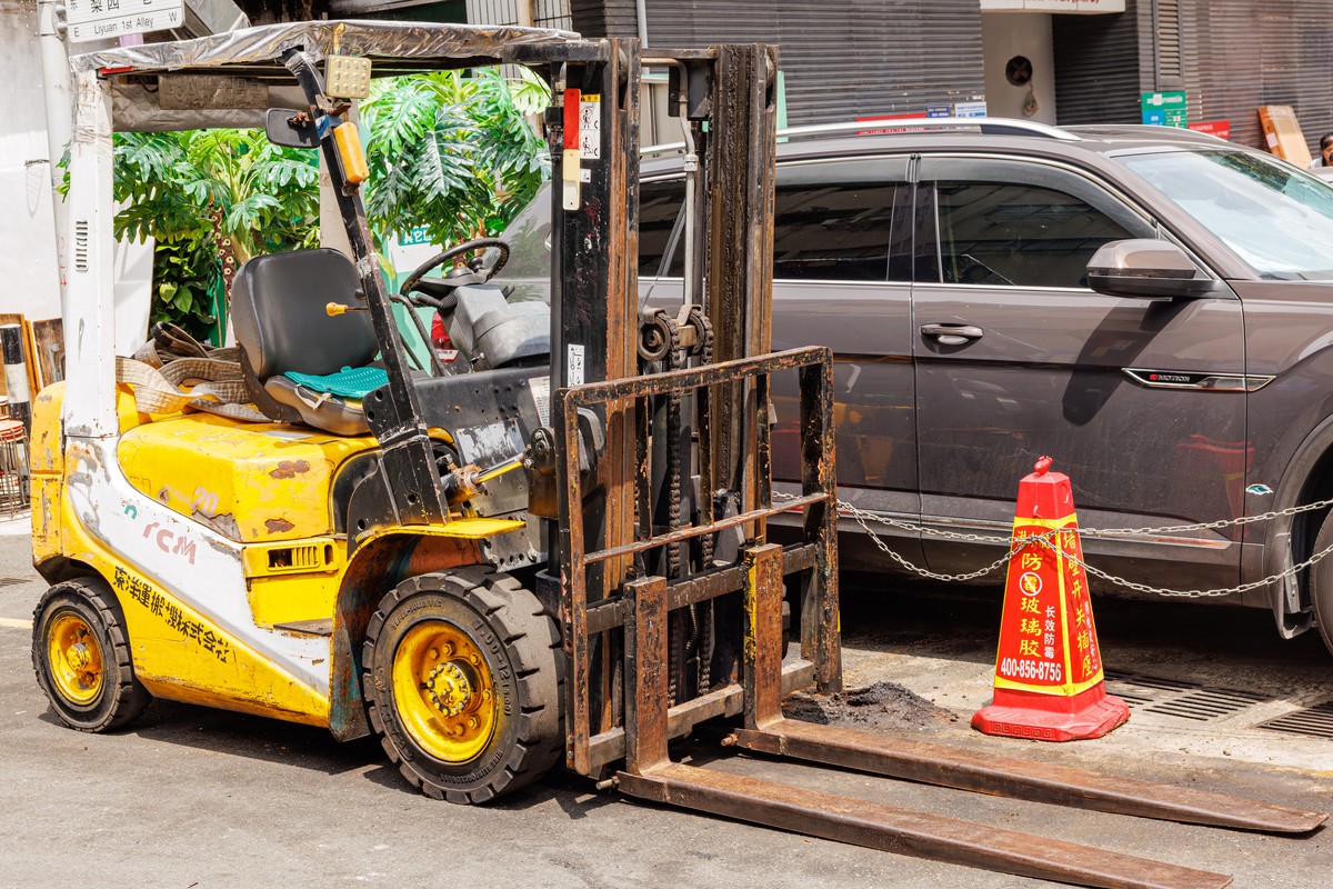Receiving and outbound dispatch.